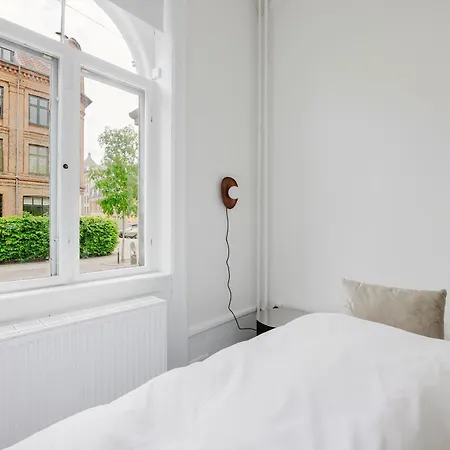 Feriehus Nomad Lakes Grand For 11 København